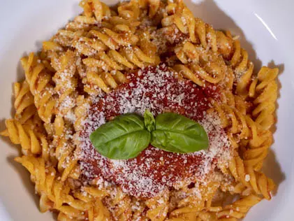 Fusilli al pomodoro e basilico